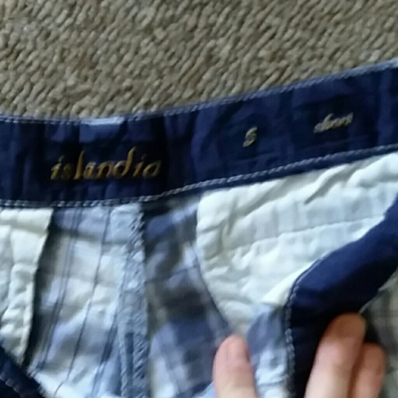 Shorts - Picture 2 of 3